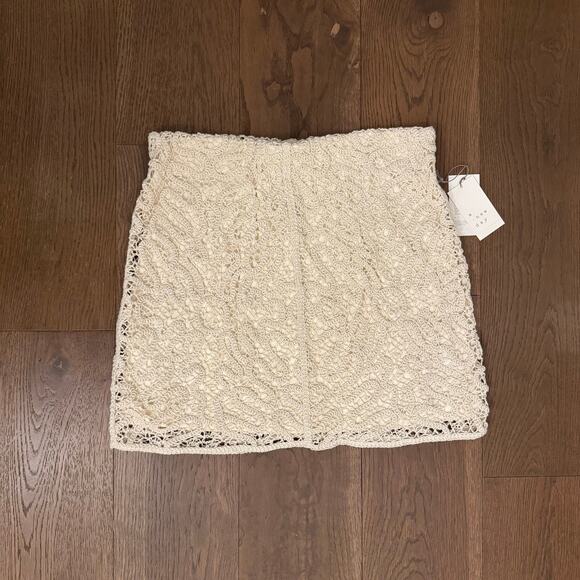 Crochet Mini A-line Skirt Cream Size M NWT - Picture 1 of 4